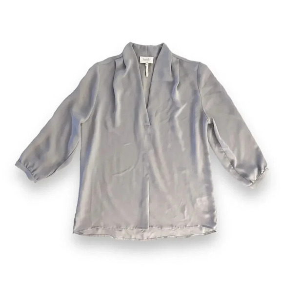 Landry by Shelli Segal | Split Neck 3/4 Sleeve Blouse (M) 🩶 - Picture 1 of 6